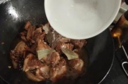 如何炖羊排骨好吃又简单,简单易学，美味营养一步到位