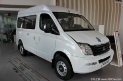大通柴油版面包车,动力强劲，空间宽敞，驾驶体验实至名归